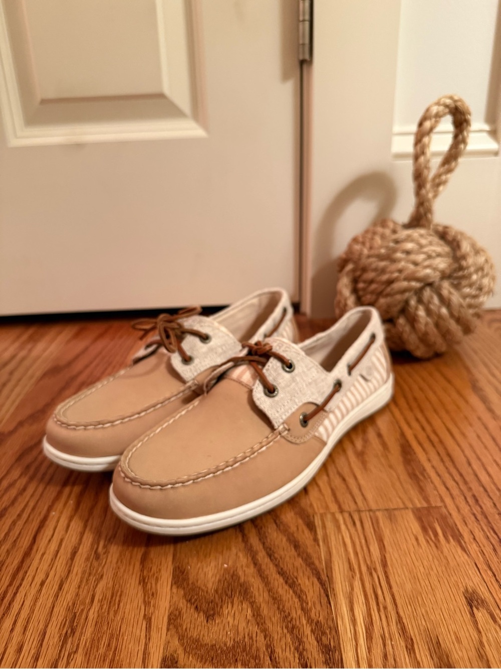 Sperry Women's Tan & Cream Boat Shoes